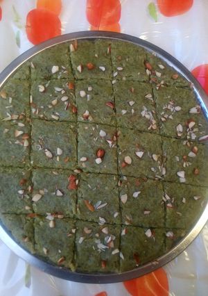 A picture of Gheeya barfi.