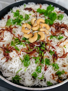 બિરયાની(Biryani Recipe in Gujarati) રેસીપી મુખ્ય ફોટો