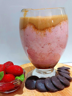 عکسی از دستور 🌸شیر توت فرنگی دالگونا🌸