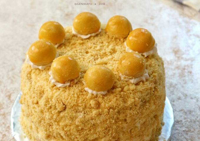 PINEAPLLE CRUMBLE CAKE (nastar cake)