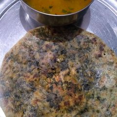 A picture of Muli ki bhuji ka paratha.