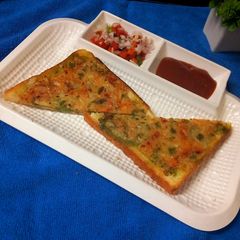 Basil semolina toast A picture of Basil semolina toast.