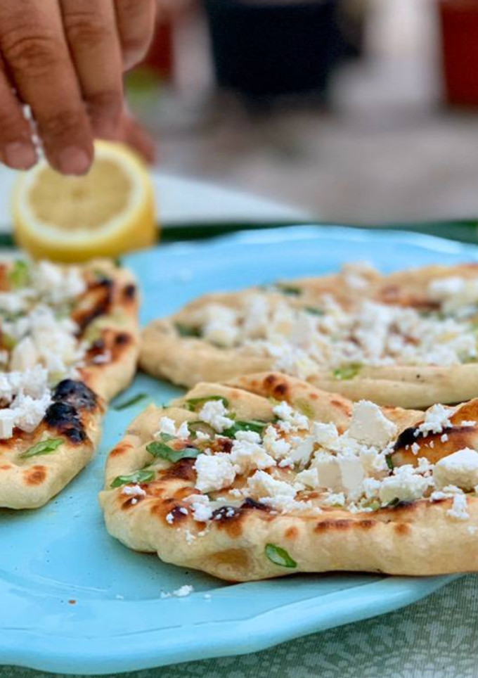 Una foto de Pan naan especial a la barbacoa