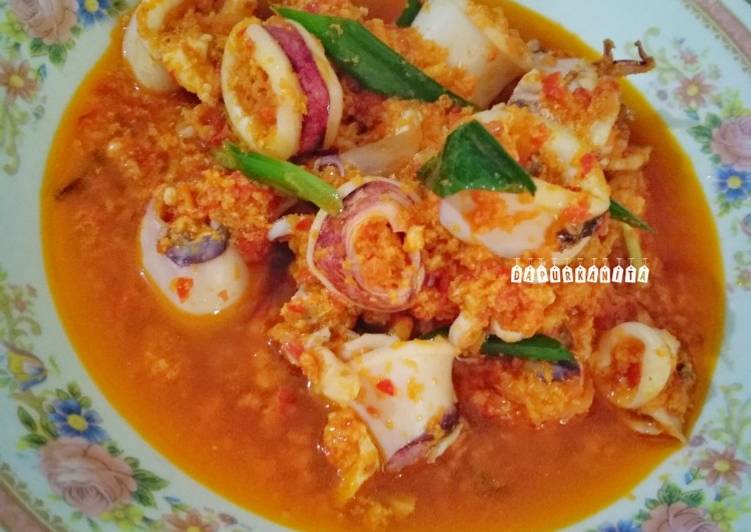 Bahan Cumi Kuah Telur Pedas | Cara Bikin Cumi Kuah Telur Pedas Yang Lezat Sekali