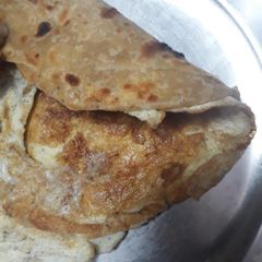A picture of Egg parantha.