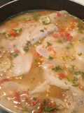 Pescado hervido bien sazonado.ॐ