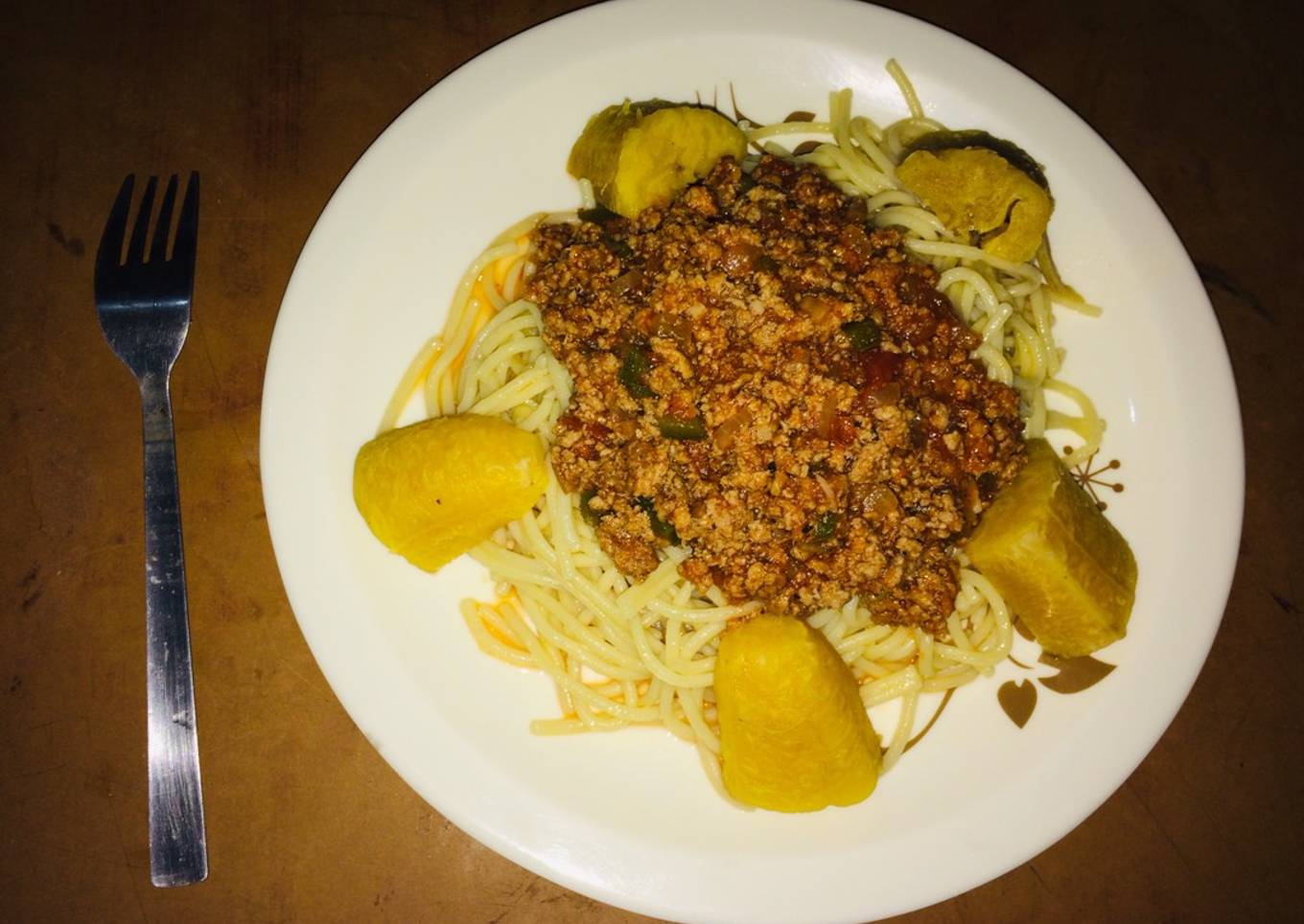 Espaguetis con carne molida