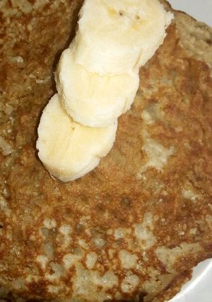 A picture of Banana oatmeal pancakes.