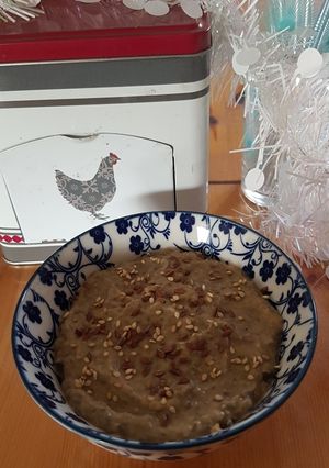 Une photo de Houmous aux lentilles vertes
