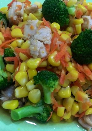 Foto resep Tumis Ayam Jagung Manis Pedas