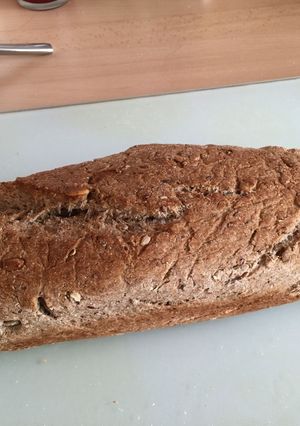 Una foto de Pan integral multigrano