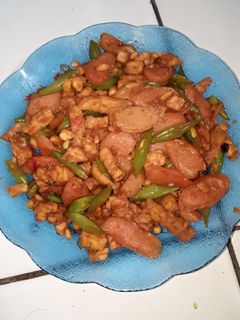 Foto resep Tumis Bunsis, Bakso, Sosis, Tempe