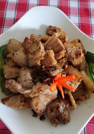 Hình của món Thịt rang cháy cạnh.