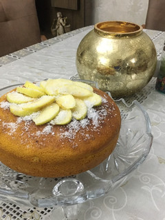 عکسی از دستور کیک زعفرانی با کشمش و گردو