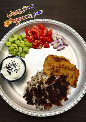 عکسی از دستور عدس پلو بدون گوشت با خرما و کشمش