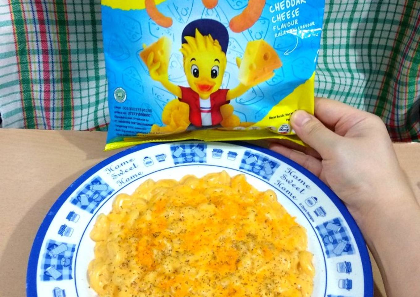 Mac & Cheese pake chiki (viral di TikTok)