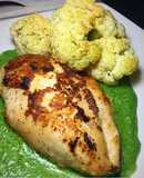 Pollo al horno con crema de espinacas