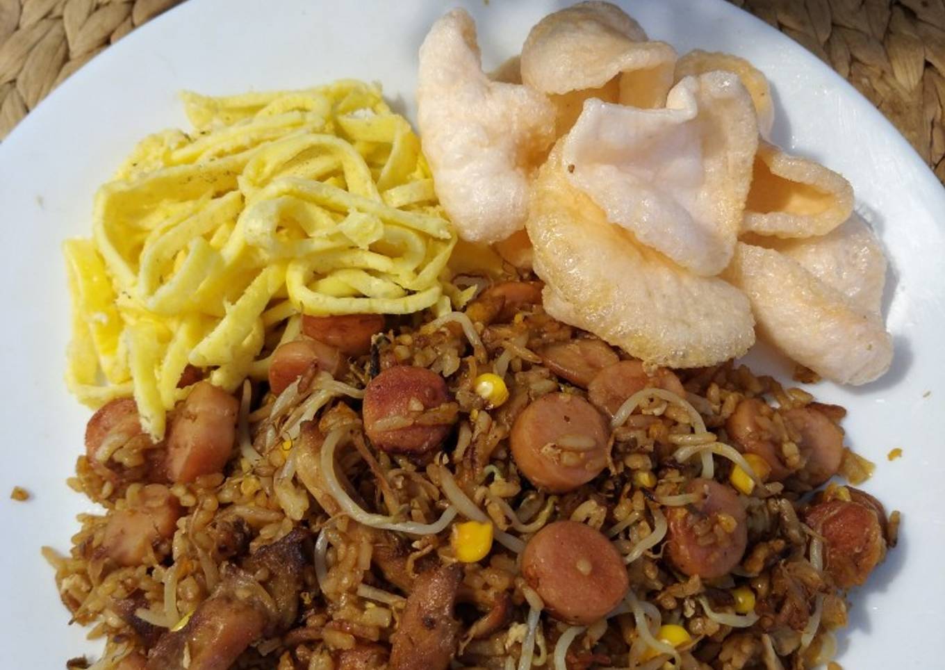 Nasi goreng spesial menu untuk anak (tidak pedas)