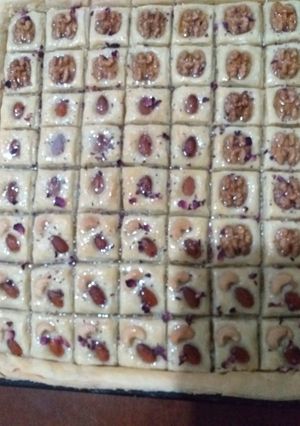 صورة لوصفة بقلاوة جوز ولوز مممم