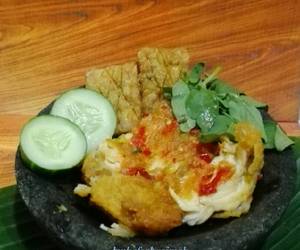 Resep Mudah Ayam Geprek Gurih Mantul