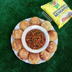 A picture of Semo-masa with quick and easy miyan taushe.