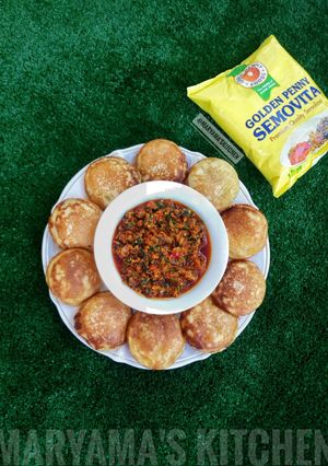 A picture of Semo-masa with quick and easy miyan taushe.