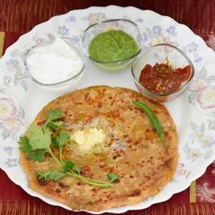 A picture of Amritsari Aloo Paratha.