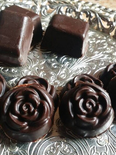 Una foto de Bombones de chocolate y kikos