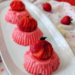 A picture of Strawberry panna cotta.