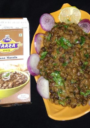 A picture of Chana masala.