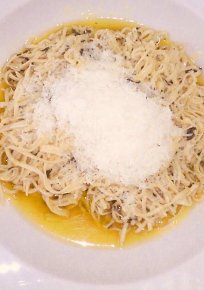 Una foto de Pasta al pesto!