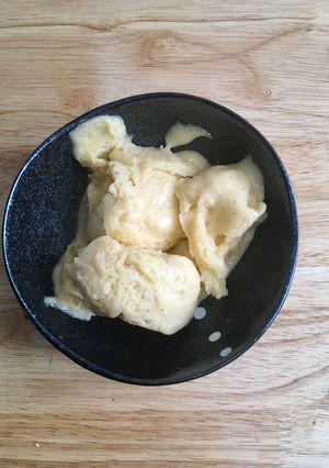 A picture of Creamy Frozen Fruit Custard.