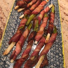 A picture of Spring onions in bacon - cipollati catanesi.