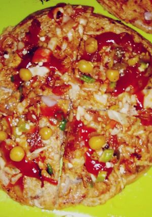A picture of Mix vegetable pizza.