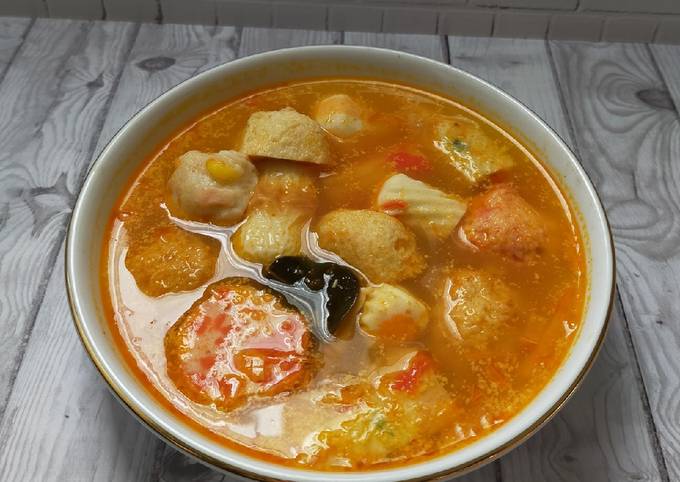 Resep Tom Yum Bakso Seafood Oleh Ulfa Maulanasari Cookpad