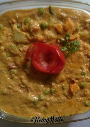 A picture of Hyderabadi curry.