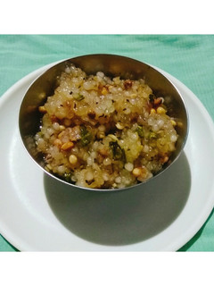 சாபுதானா கிச்சடி (Saabudana khichadi recipe in tamil) செய்முறை முக்கிய புகைப்படம்
