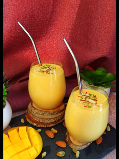 A picture of Mango Lassi.