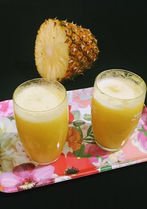 A picture of Fresh Pineapple Juice.
