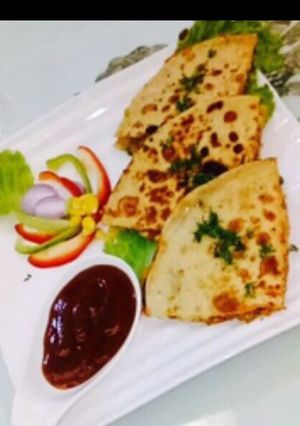A picture of Mexican Quessadilla....stuffed parantha.