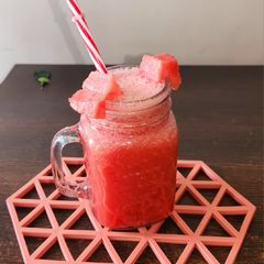 A picture of Watermelon juice.