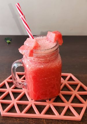 A picture of Watermelon juice.