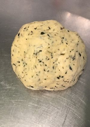 Une photo de Pâte brisée à la farine de riz et épeautre à la menthe