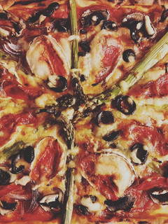 Una foto de Pizza de verduras