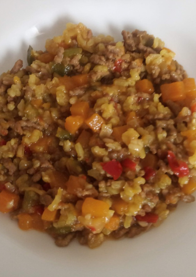 Una foto de Arroz con carne picada de ternera