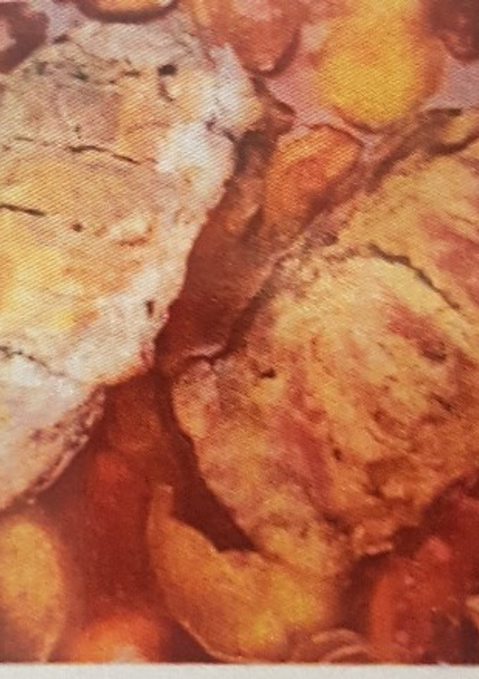Una foto de Solomillo cerdo con piña y almendras