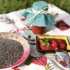 Una foto de Mermelada de fresas y chía 🍓