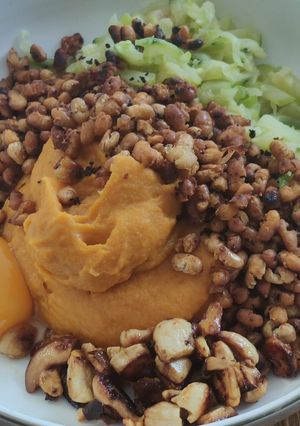 Une photo de ⭐⭐☀Smash sweet potatoes & sides