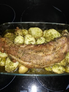 Una foto de Costillas al horno con patatas
