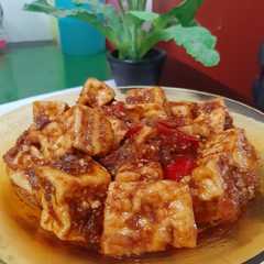 Tahu gejrot saos kacang রেসিপির প্রধান ছবি